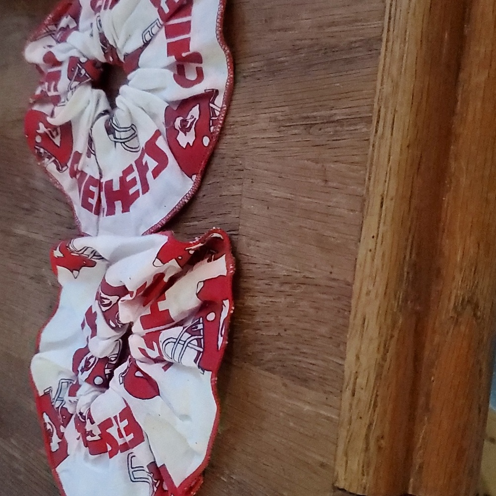 KANSAS CITY CHIEFS HAIR SCRUNCHIES